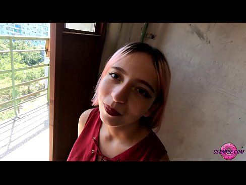 ❤️ Sha'awar ɗalibi yana tsotsar Baƙo a Waje - Cum A Fuskarsa ❤️❌ bidiyon tsutsa ❌️